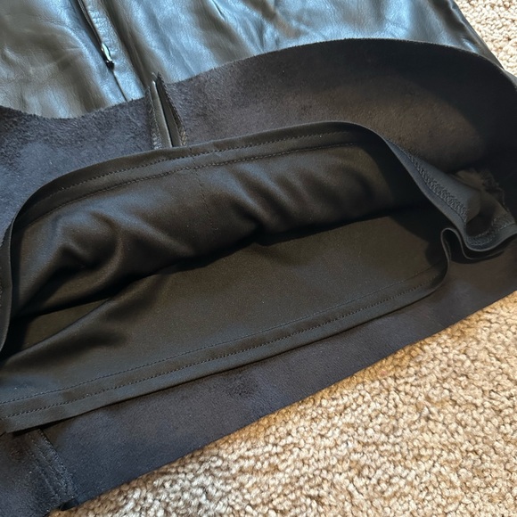 Express leather mini skirt - Picture 6 of 6